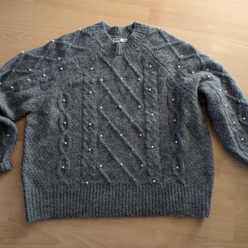 Sweater Devoted Charcoal Sweater with Pearl Details New